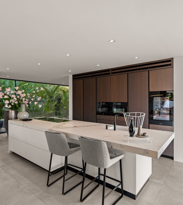 kitchen Resa Estates luxury vila Can Furnet modern Villa moderna .jpg